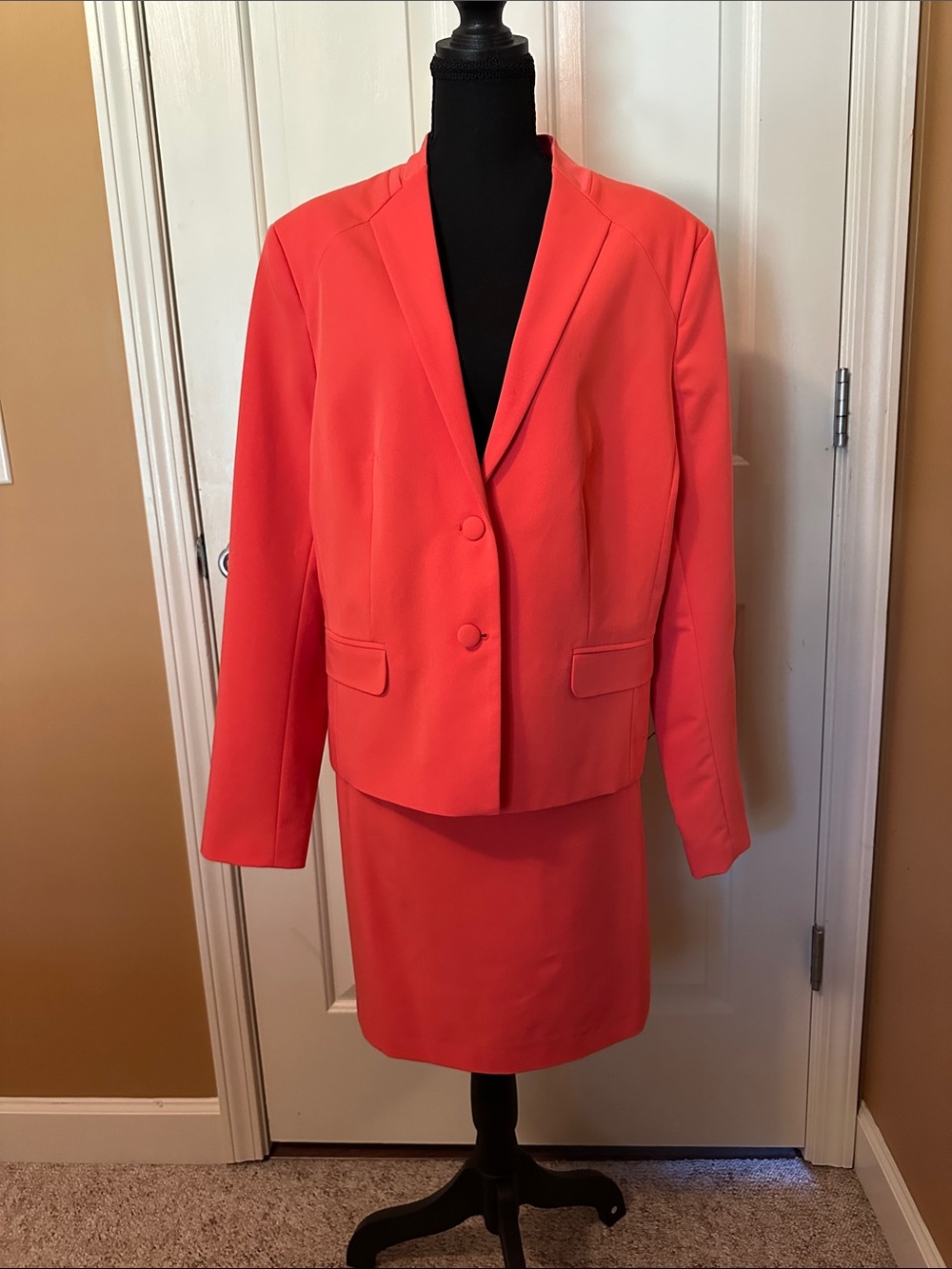 VENUS Coral Blazer with Skirt